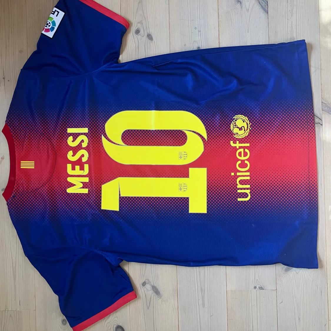 FC Barcelona Messi tröja Nike blå/röd