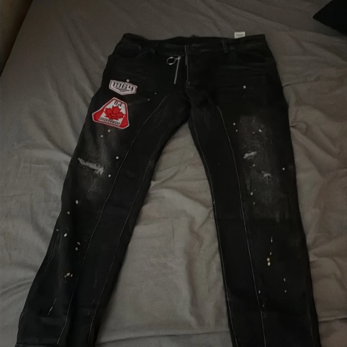 Svarta Dsquared2 jeans med patches