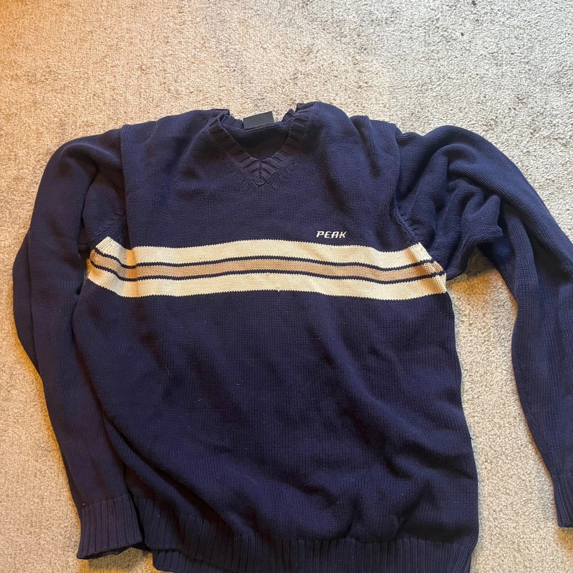 Vintage stickad Peak Performance tröja XL