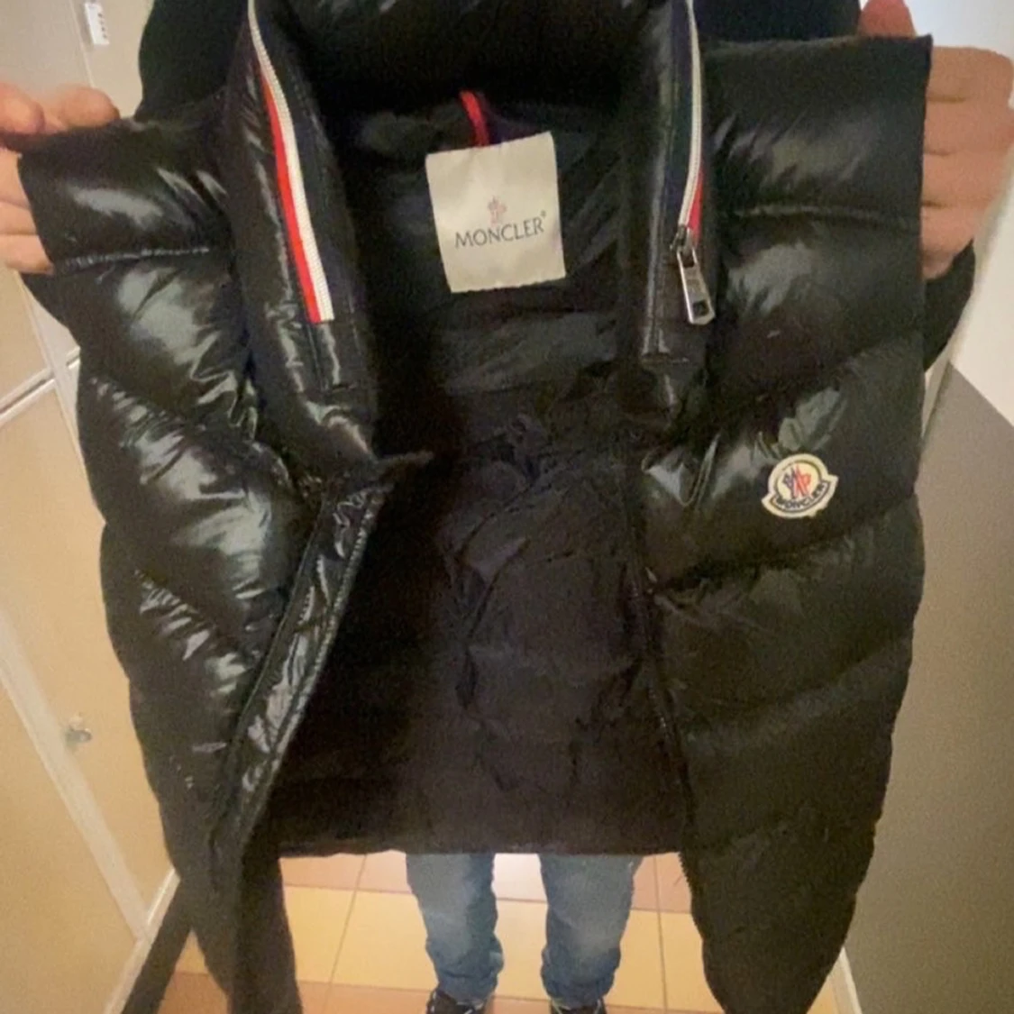 Svart dunväst från Moncler - 1