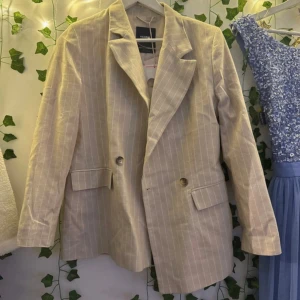 Kavaj - Jätte fin men förliten