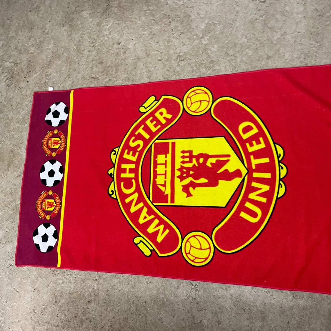 Manchester United halsduk röd/gul - 2