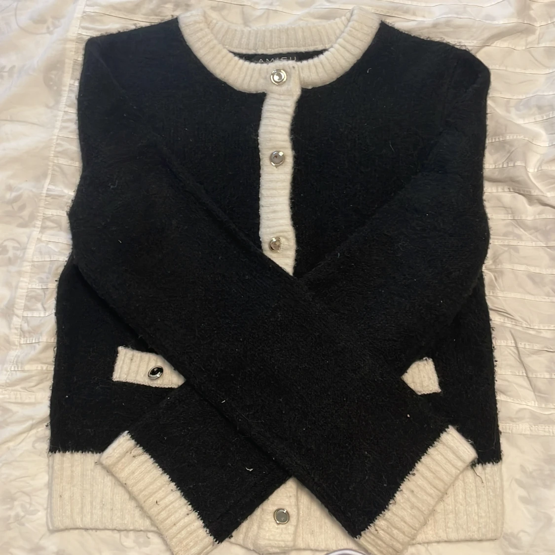 Svart och vit kofta från New Yorker - 1