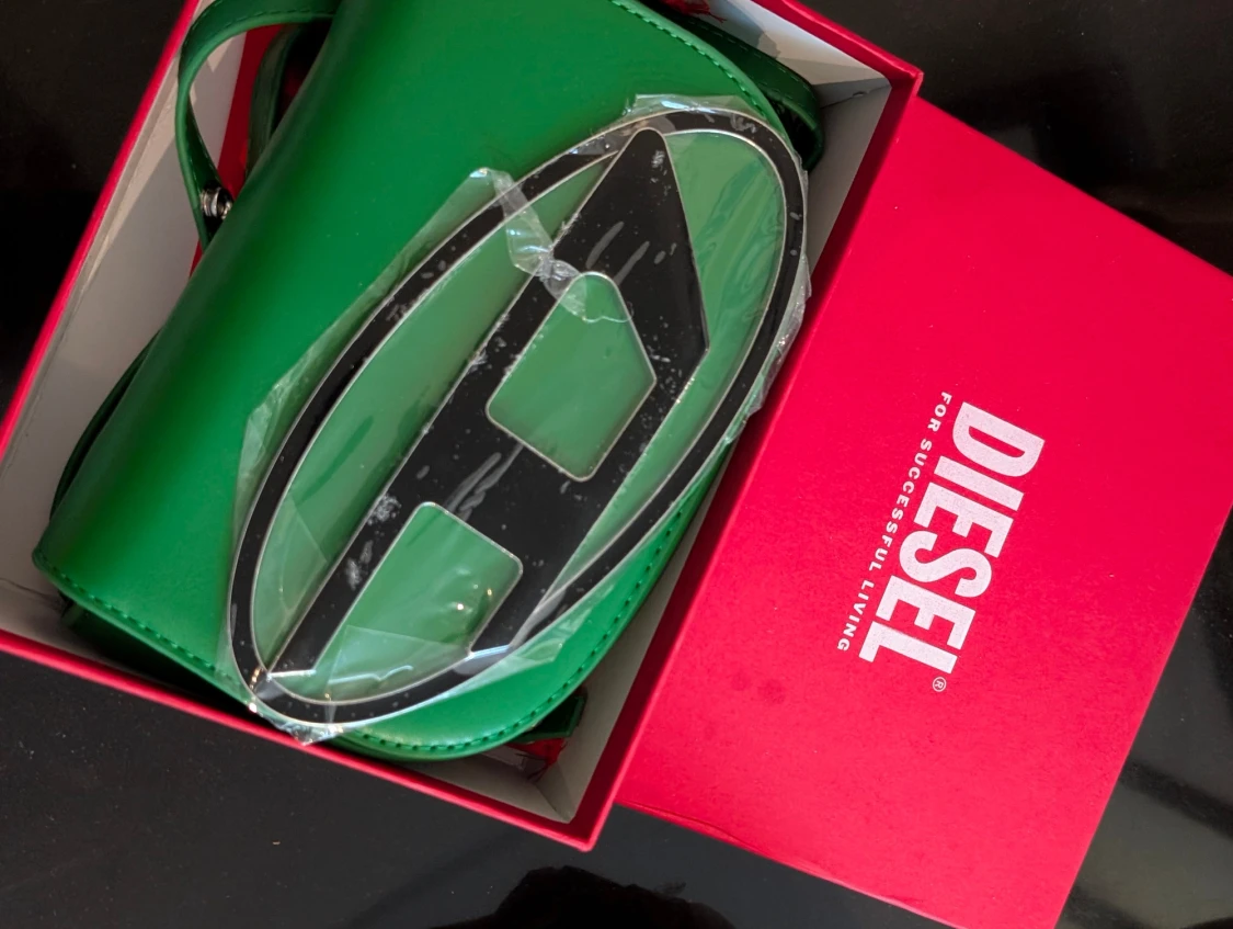 Grön axelväska från Diesel
