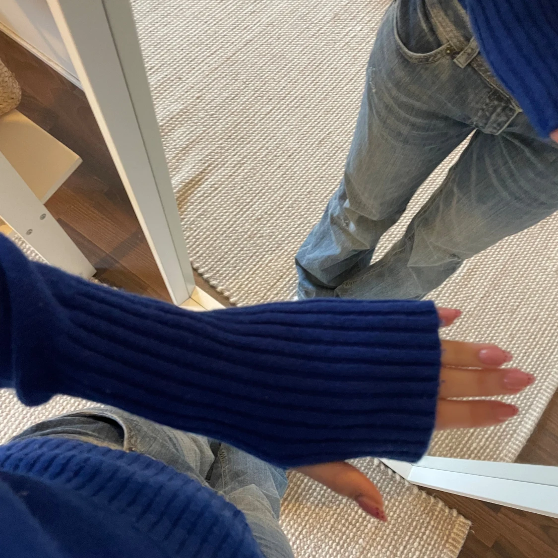 Koboltblå stickad tröja  - 1