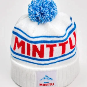 Vinterns snyggaste mössa från Minttu - original  - Snygg och cool mössa från Minttu. Helt ny. Aldrig provad eller använd. Original. Såklart. Perfekt julklapp 