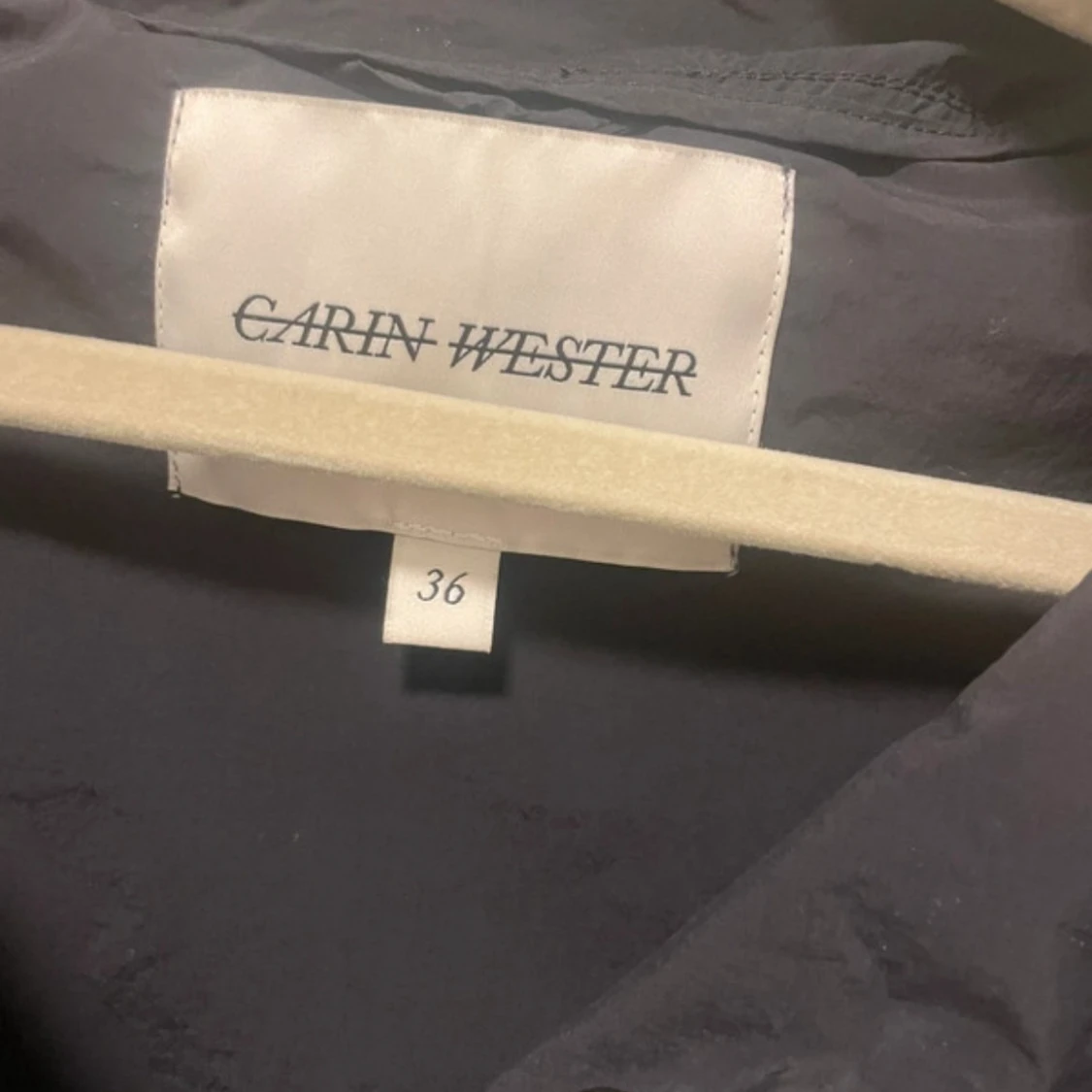 Svart vindjacka från Carin Wester - 3