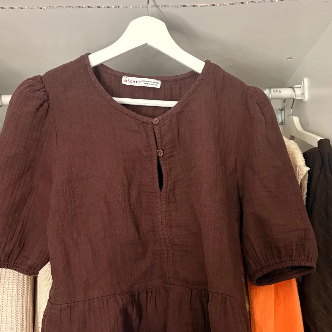 Brun kor blus från Mixray