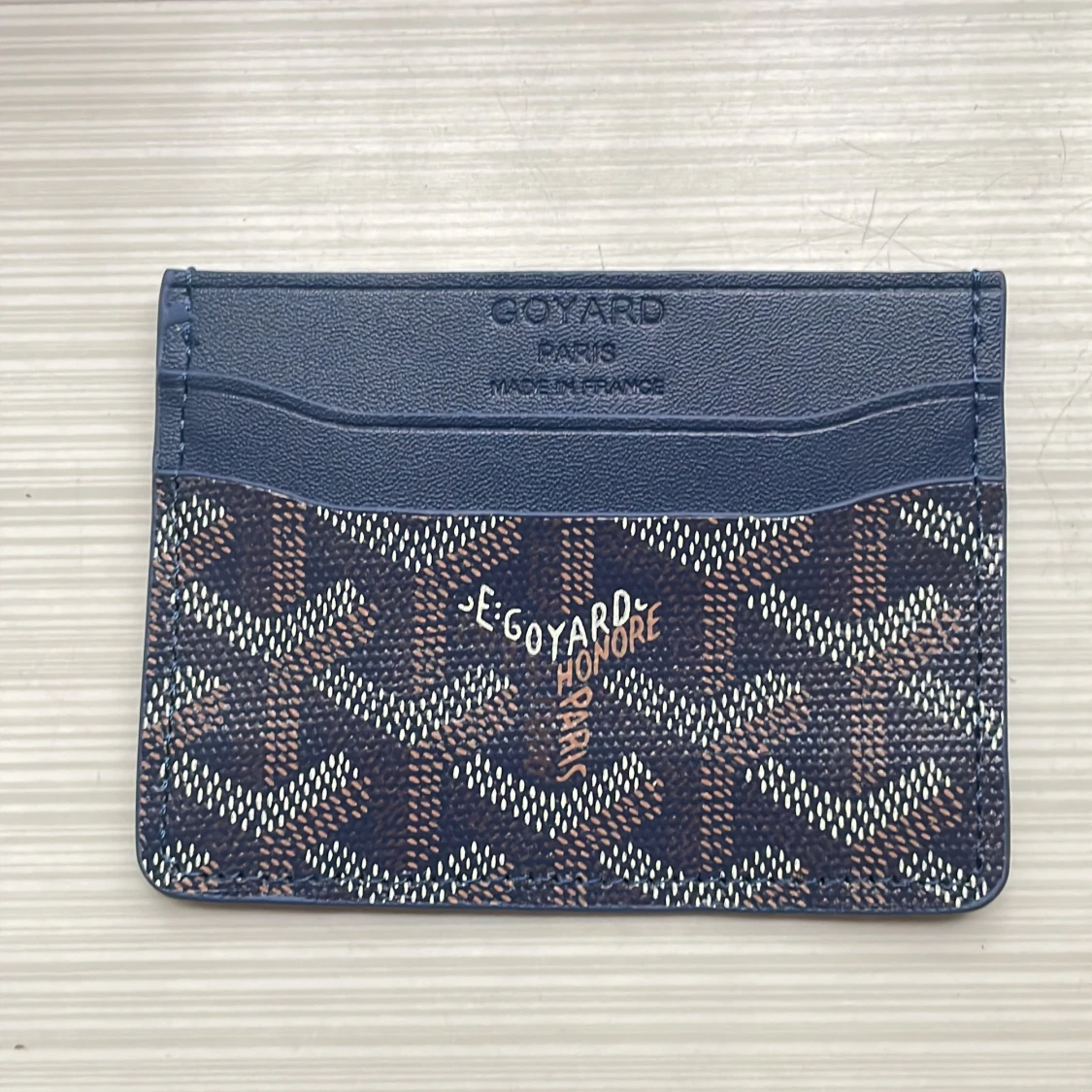 Mönstrad blå korthållare 