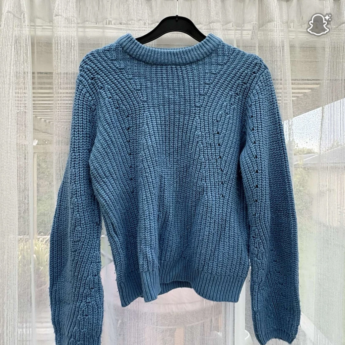 Blå stickad tröja från Gina Tricot - 1