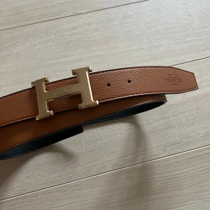 Hermès skärp oanvänt - Säljes pga att det inte kommit till användning oh ska nu rensa inför flytt. 