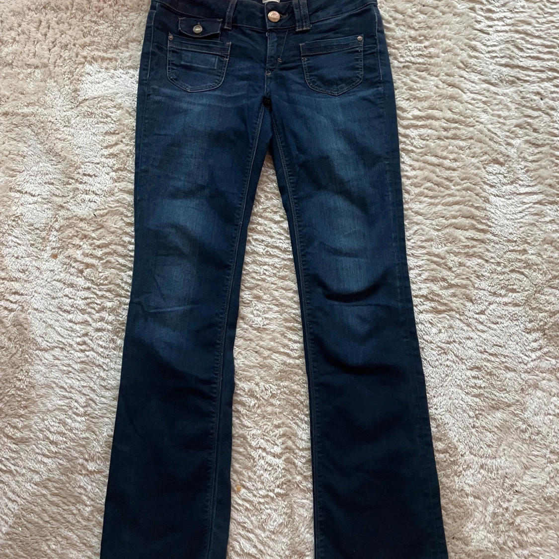 Mörkblå bootcut jeans från ONLY - 1