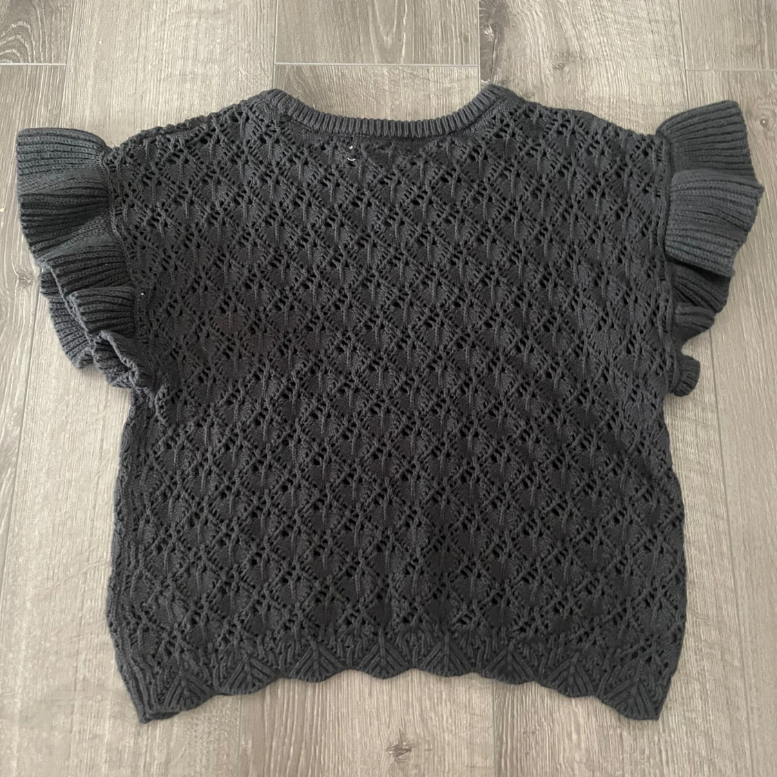 Svart stickad topp från H&M - 1