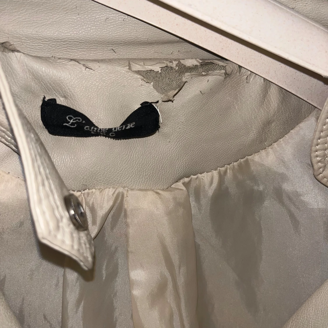 Beige skinnjacka med dragkedjor - 4