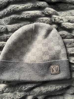 Grå Mössa - Grå mössa, skön