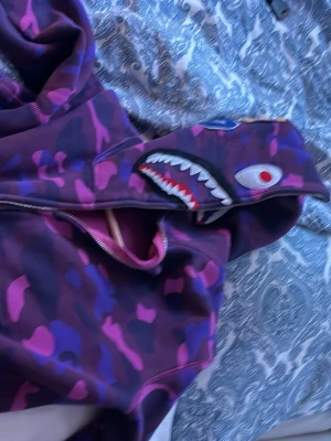 Bape hoodie - Bape hoodie storlek s lils