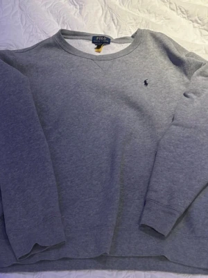 Polo rl sweatshirt - Den är M i herr storlek