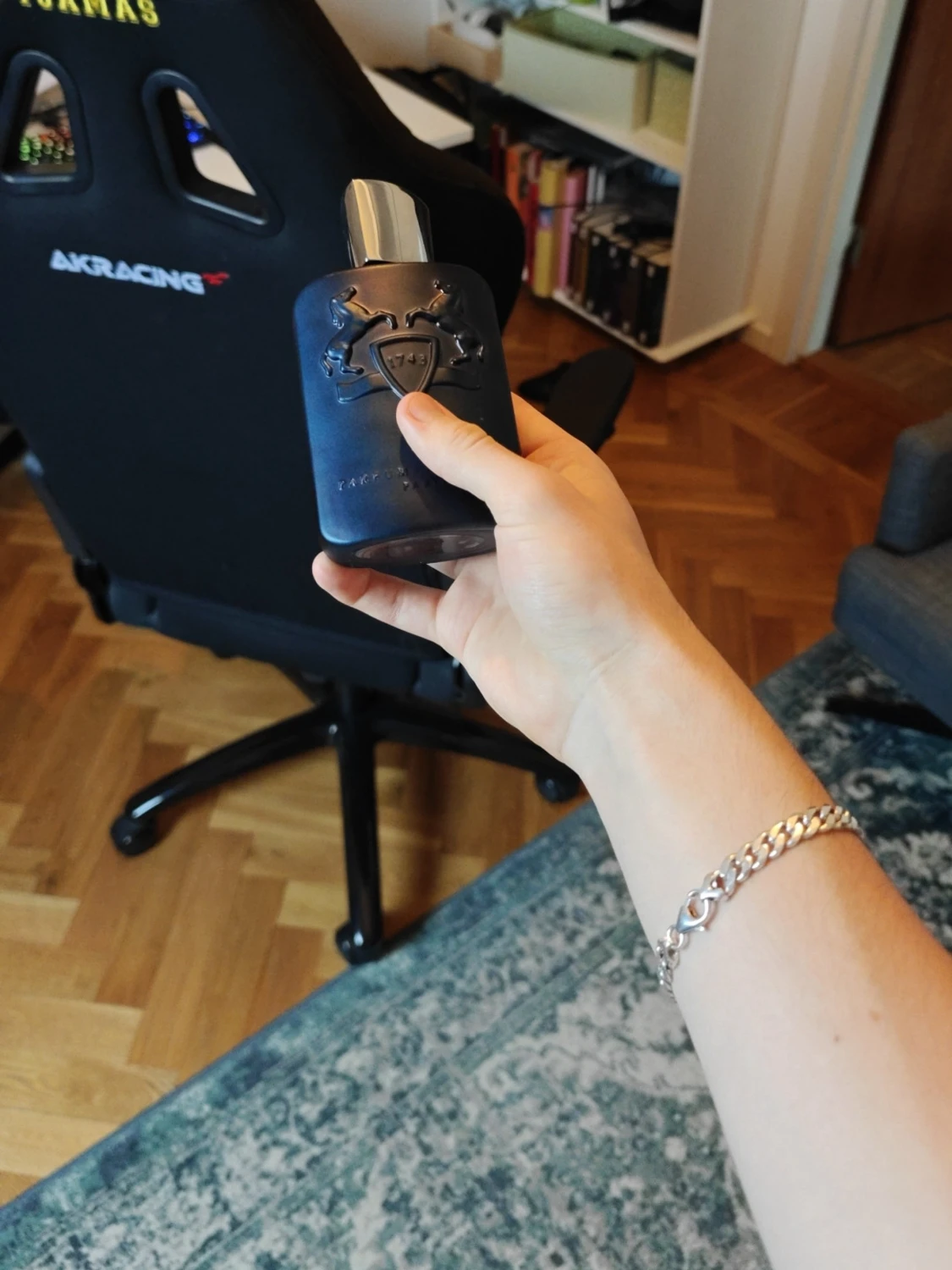 Elegant blå parfymflaska - 5