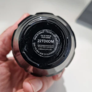 Spicebomb Extreme EdP 90ml - Spicebomb Extreme från Viktor & Rolf är en Eau de Parfum. Flaskan innehåller 85 ml 