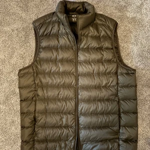 Olivgrön väst - Skit snygg väst perfekt nu inför hösten!