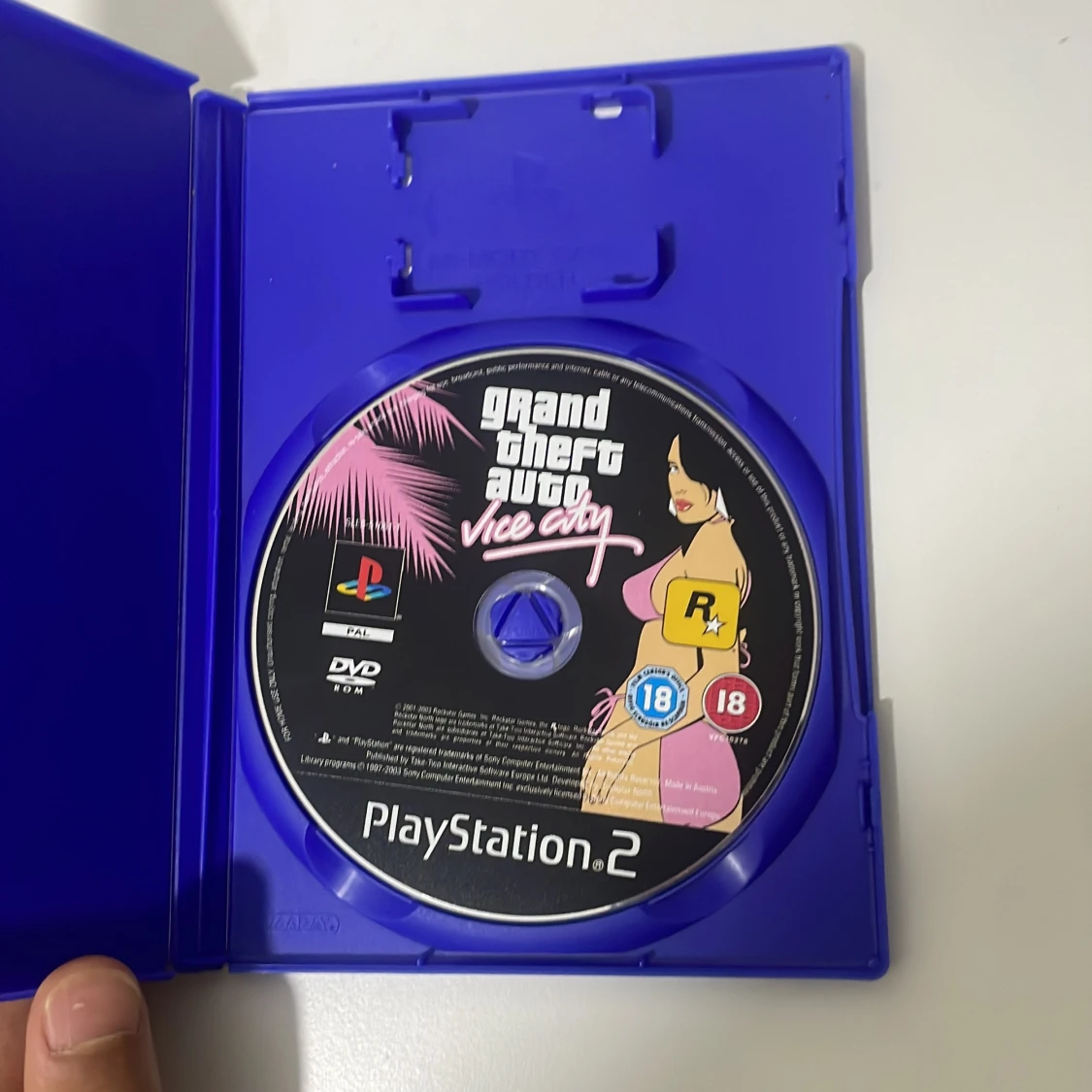 Grand Theft Auto vice city (PlayStation 2) - 1