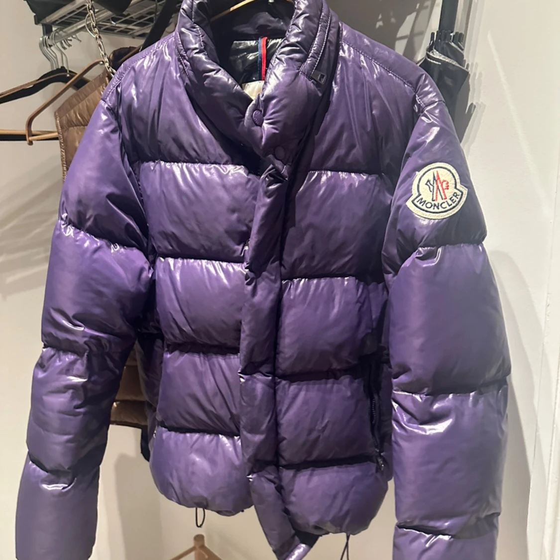 Moncler pufferjacka - lila