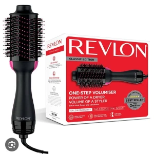 Värmeborste - Revlon One-Step Volumiser är ett 2-i-1 stylingverktyg som kombinerar hårtork och volymborste. Skriv om du vill ha bilder/info.