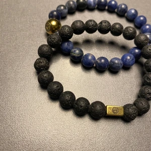 Pärlarmband  - Säljer nu dessa 2 pärlarmband helt nya, bara höra av dig vid frågor eller funderingar