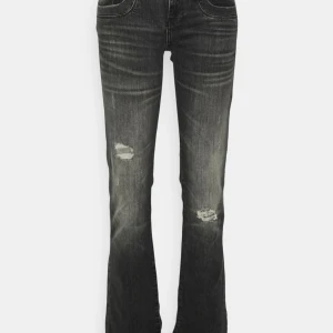 Bootcut svarta jeans med slitningar - Ltb valerie