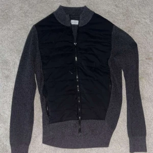 pier one cardigan - "Snygg cardigan i storlek small i bra skick! Mjuk och skön, perfekt för alla tillfällen. Lätt att matcha med andra kläder. Ett måste i garderoben!" Pm för mer info🙌🏼