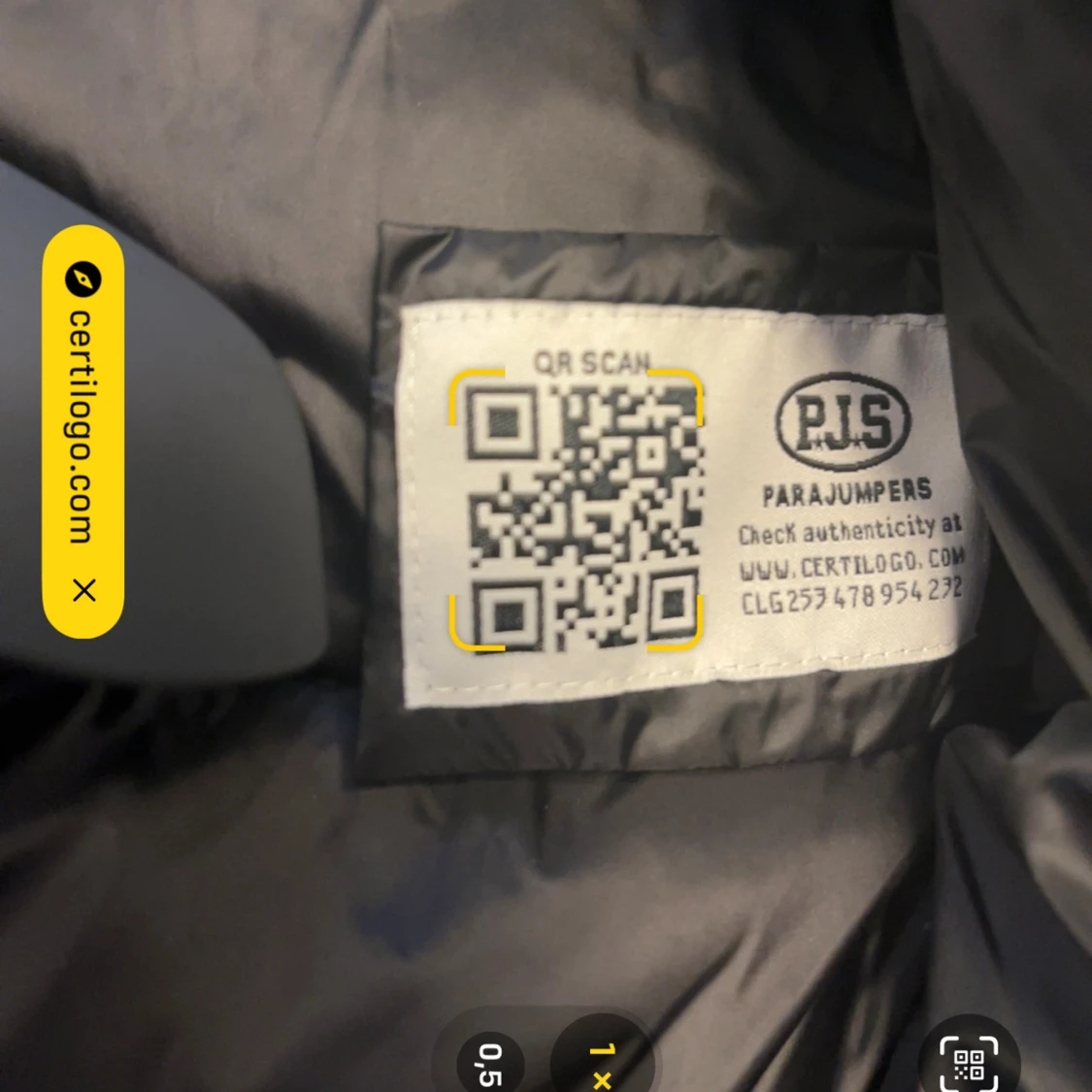 Svart pufferjacka från Parajumpers - 3