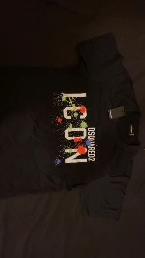 T-shirt - Helt ny och oanvänd