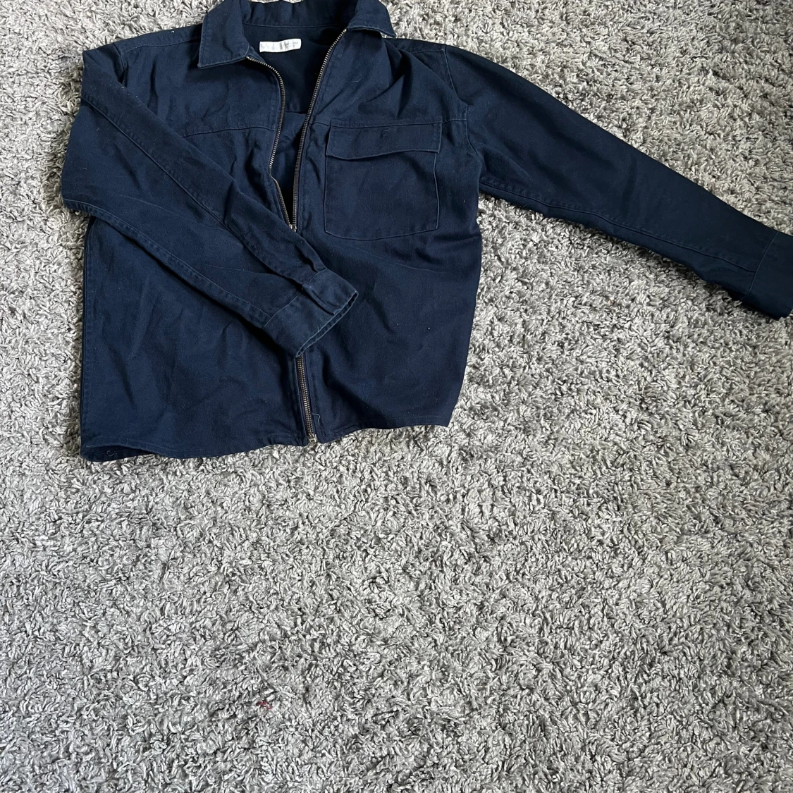 Mörkblå overshirt från Zara