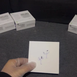 Airpodssss pro 2 - Helt nya br pris snabb affär 