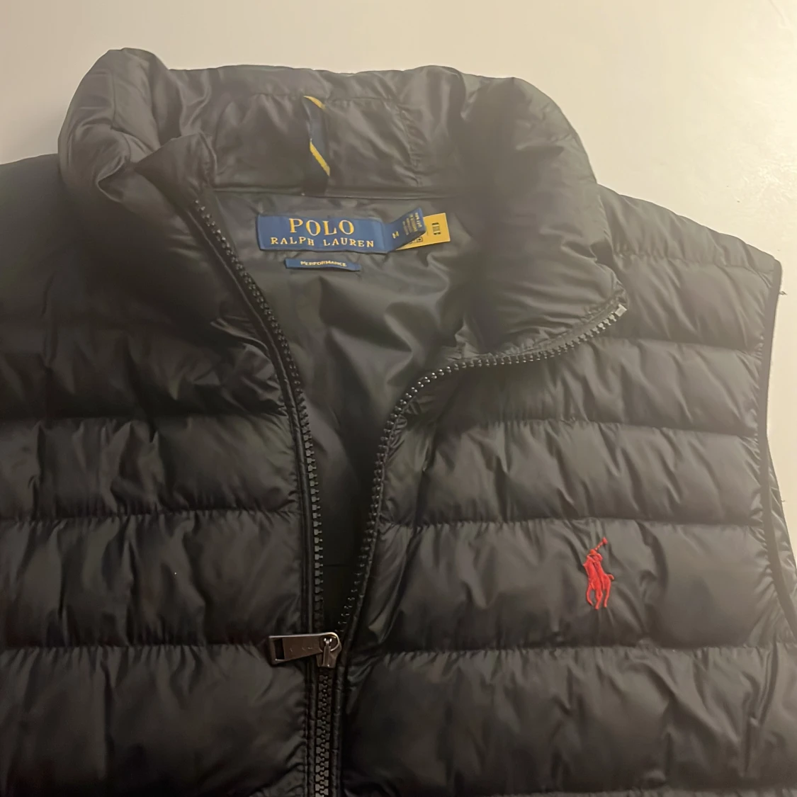 Svart dunväst från Polo Ralph Lauren storlek M - 2