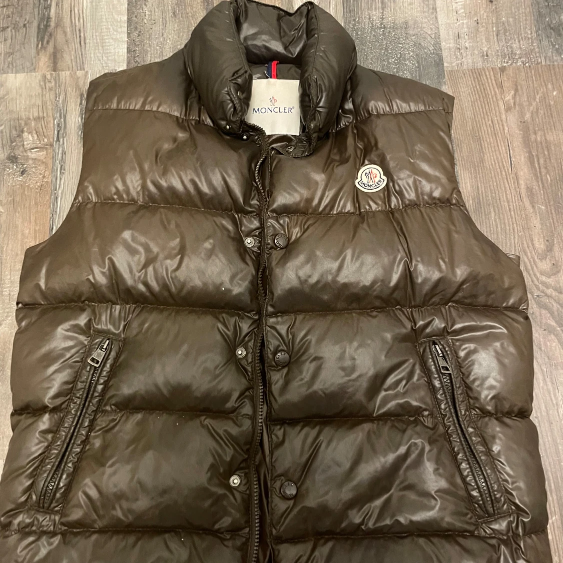 Brun dunväst från Moncler - 1