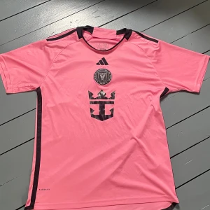 Inter Miami CF rosa fotbollströja Adidas - Kom gärna med bud