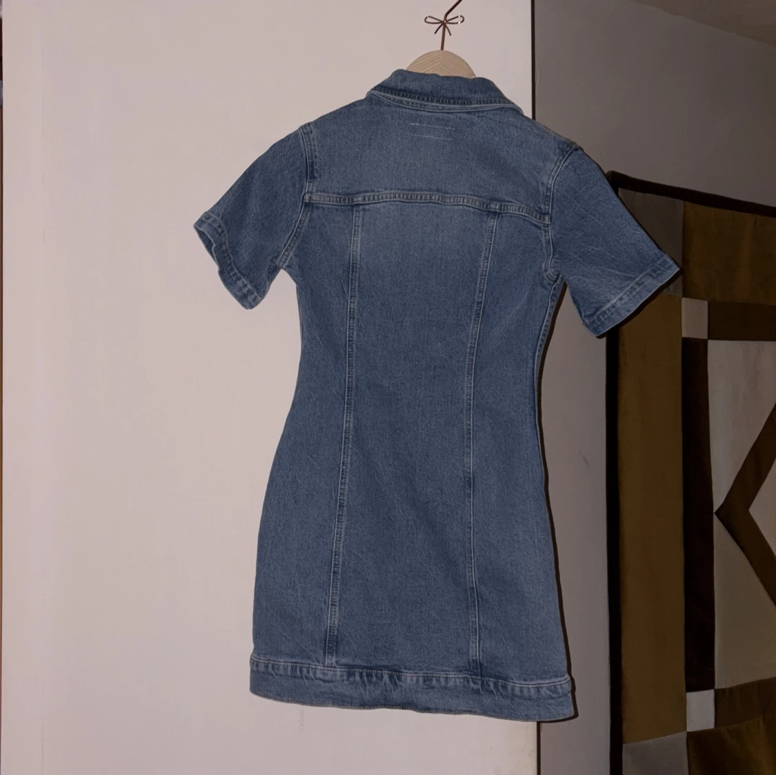 Jeansklänning med knappar från Zara - 1