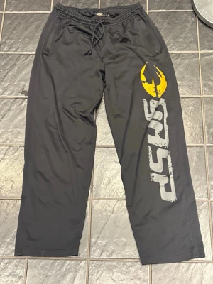 Gasp Byxor - Svarta gasp byxor i storlek L. Bra skick