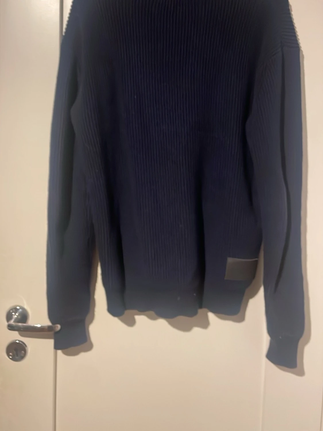 Marinblå stickad tröja från Replay - 1