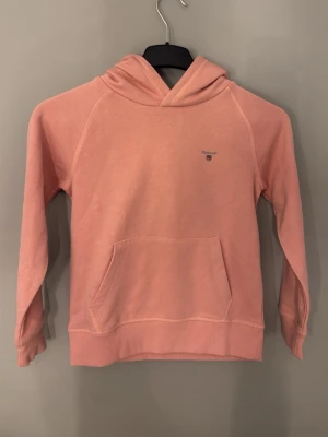 Rosa Gant tröja -  Mycket bra skick använd 2-3 gånger ❤️ 