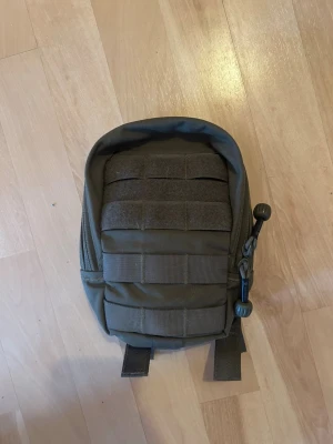 Snigel Design Oyster Medium - Säljer nu min ficka från snigel då den aldrig kommer till användning 