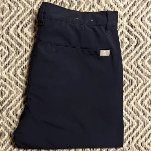 Footjoy Byxor - Footjoy Byxor! | Skick 9/10 mycket bra | Nypris 1000kr | Mitt pris 399kr | Kom pm vid frågor eller funderingar! | Postas eller hemleverans i Gävle området!