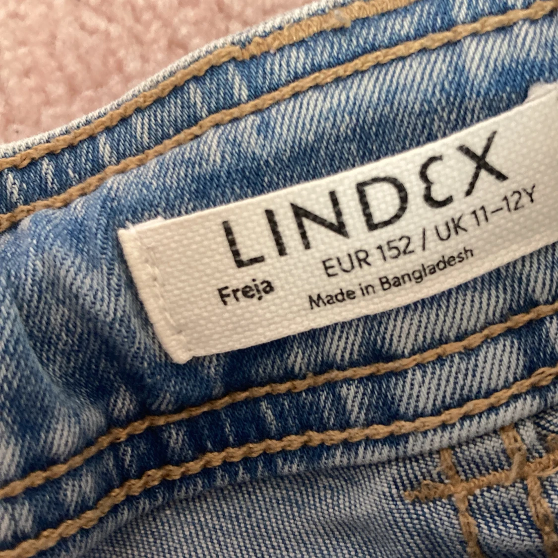 Blå cargojeans från Lindex Freja - 2