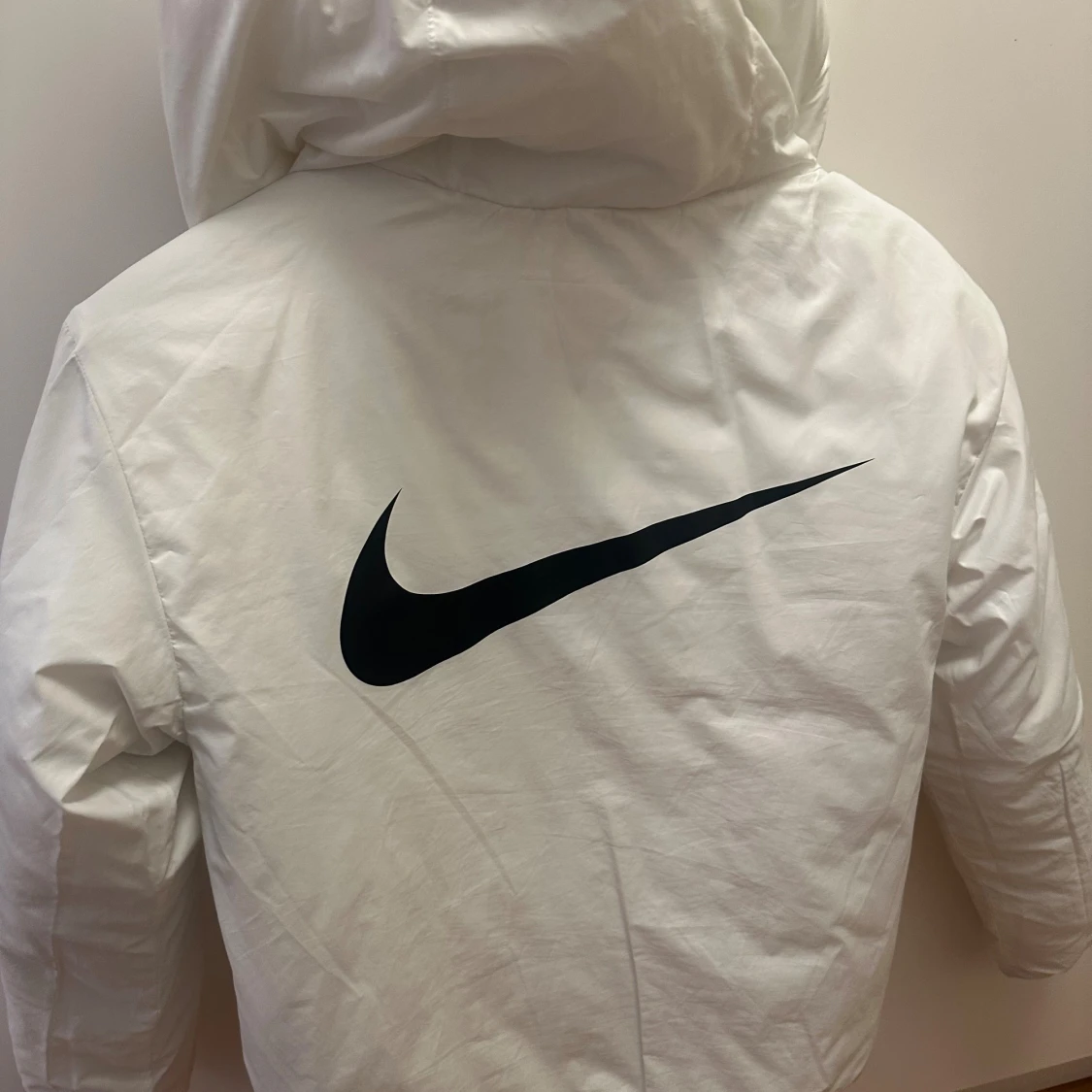 Vit Nike jacka - 4