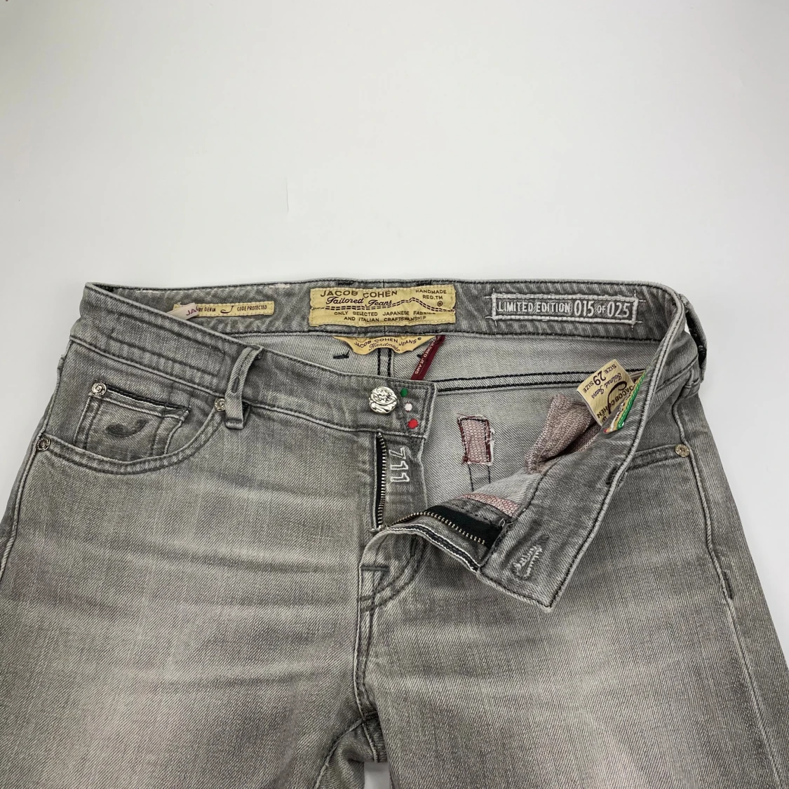 Grå limited edition jeans Jacob Cohen