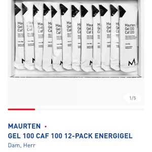 Maurten Gel 100 Caf 100 12-pack Energigel - Maurten Gel 100 Caf 100 energigel, 12-pack. Varje portion innehåller 100 mg koffein och är perfekt för uthållighetsidrottare. Bäst före 2026-01-18. Oöppnad förpackning, inga synliga skador. Perfekt för löpning, cykling eller träning.Nypris 549 per låda säljer båda för 500