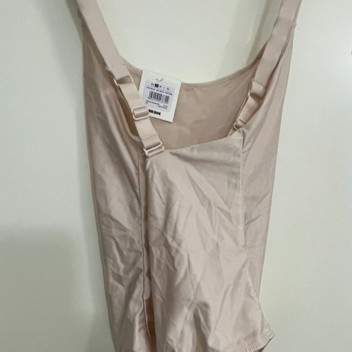 Beige linnetopp från Bik Bok - 1