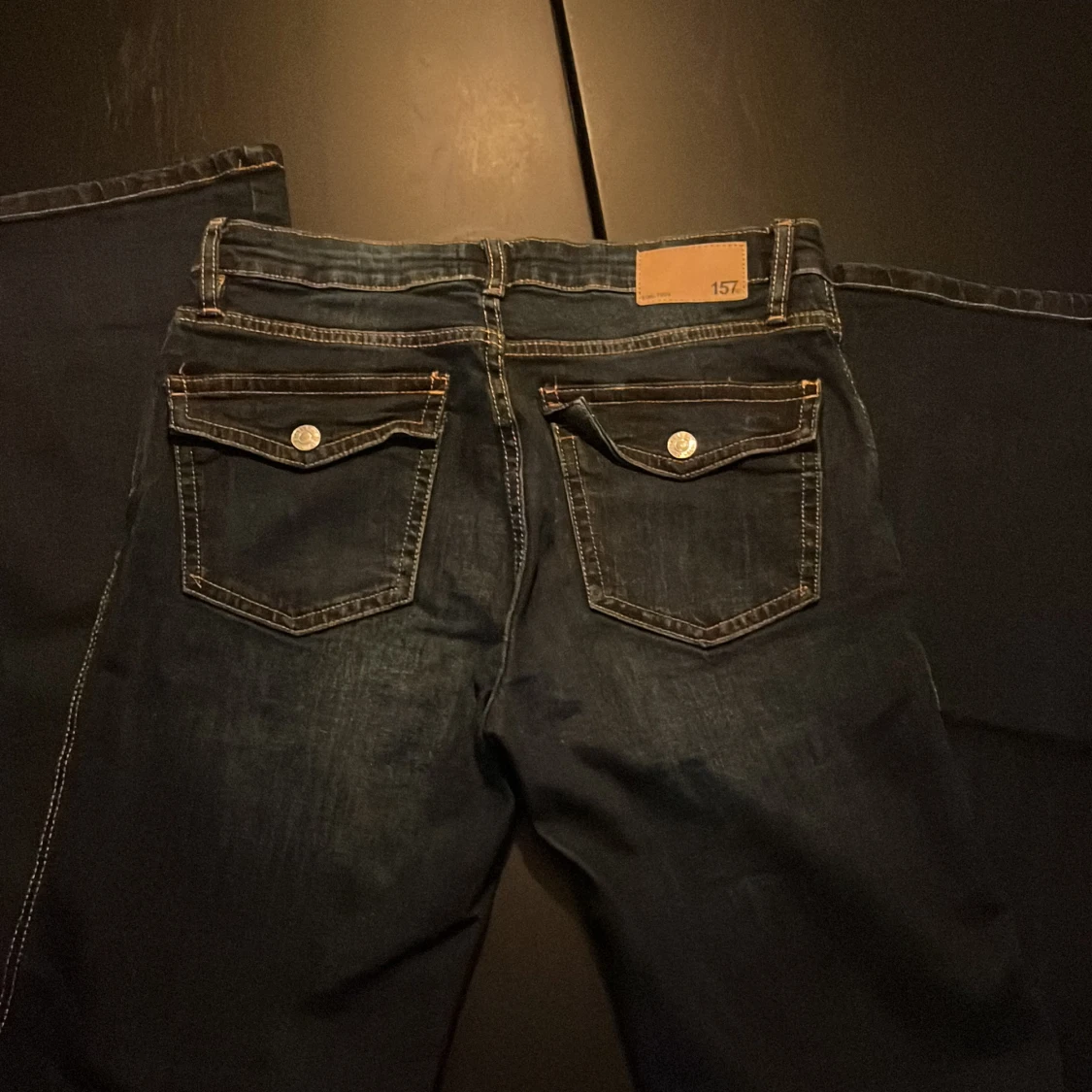 Bootcut jeans 90's från 157, mörkblå - 1