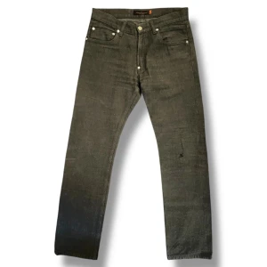 ”Undercover AW07 “Knit” Tonal Dotted-Pattern Pocket Denim” - Storlek 2, Bra skick särskilt eftersom de är från 2007. 